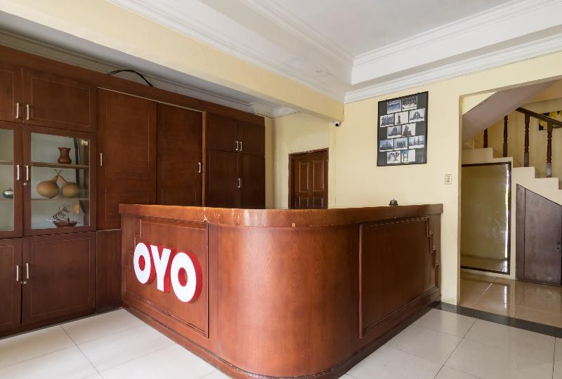 Oyo 1030 Hotel Bumi Asih Medan Exteriör bild